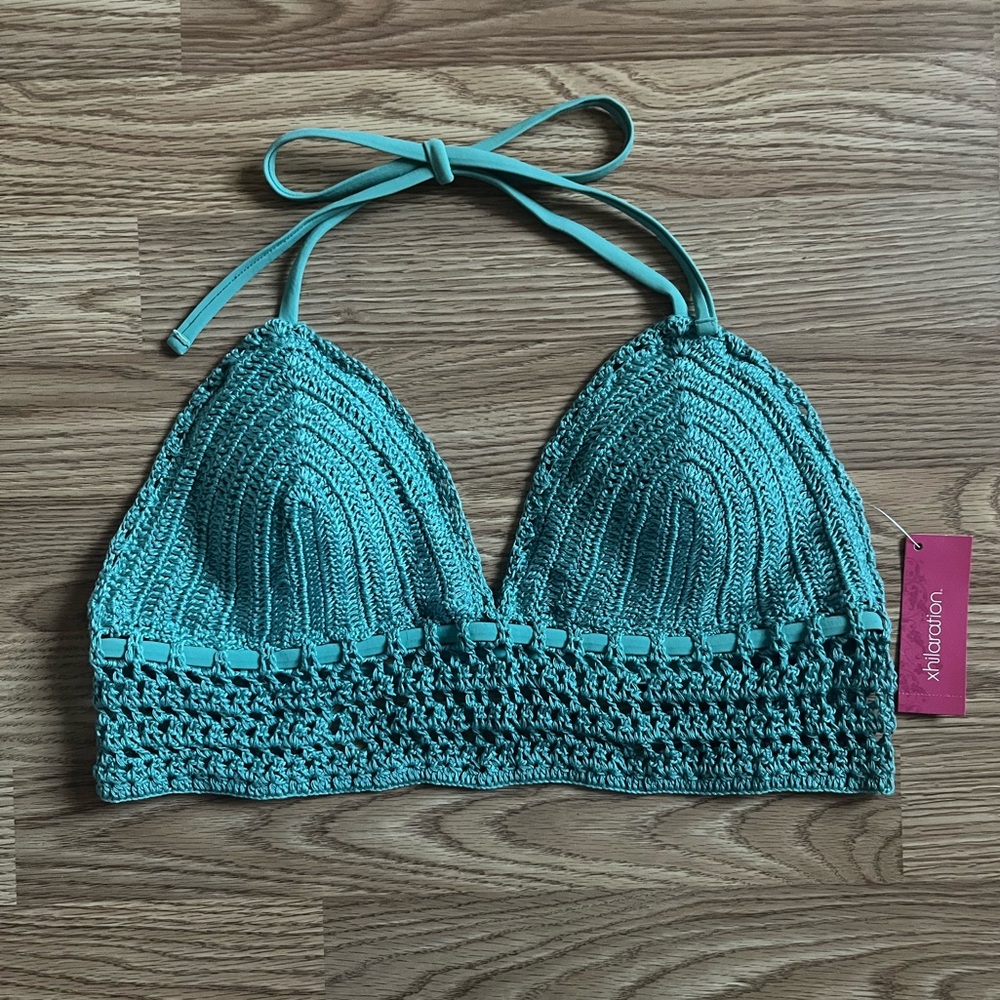 (NEVER WORN) Xhilaration Teal Crochet Halter Top